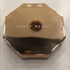 Fenty Beauty Sun Stalk’r Instant Warmth Bronzer